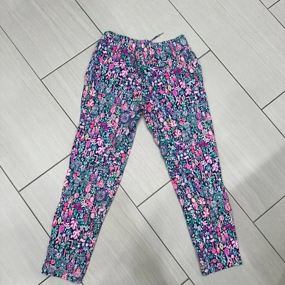 Lilly Pulitzer Print Draw String Pant - Picture 8 of 8